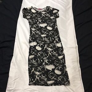 A edgy women’s skull and roses dress.